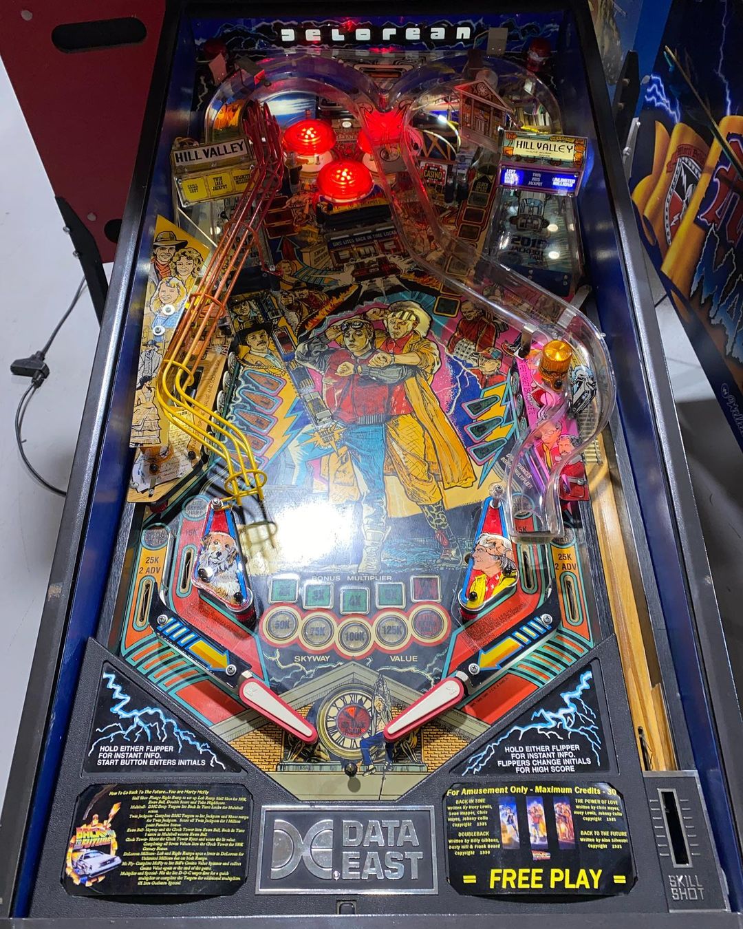 Buy Back To The Future Pinball:-This bttf is in great shape
