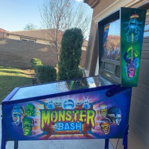 Monster bash Pinball Machine